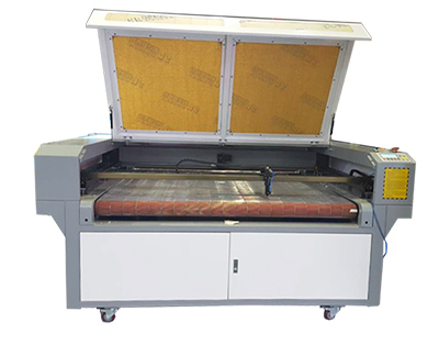 Laser Cutting Machine with Auto Feeding